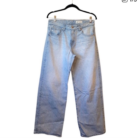 AG ADRIA 
SIZE 27
Sunwashed 100% cotton
Excellent used condition - Picture 2 of 5